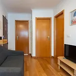 2-Bed Apt With Cozy Private Terrace At Intendente
