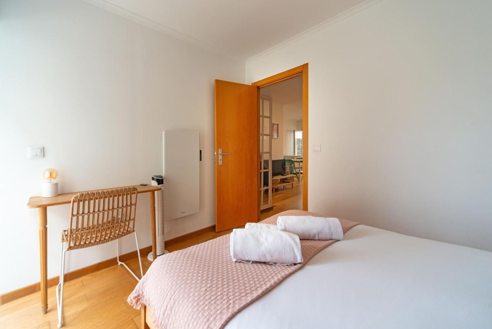 Apartment 2-Bed Apt With Cozy Private Terrace At Intendente