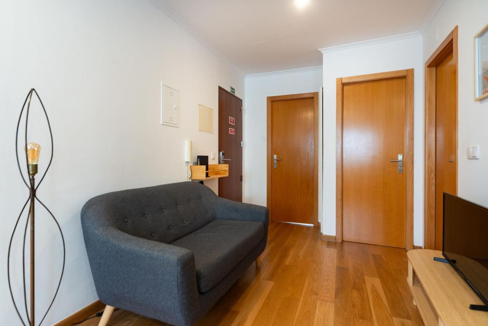 2-Bed Apt With Cozy Private Terrace At Intendente